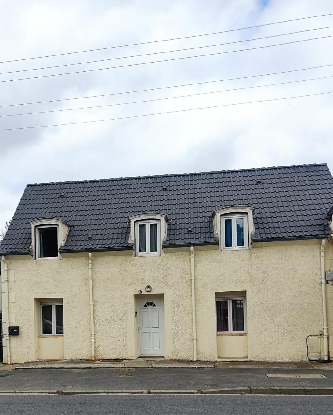 An Umbrella Villa Bourges Exterior photo